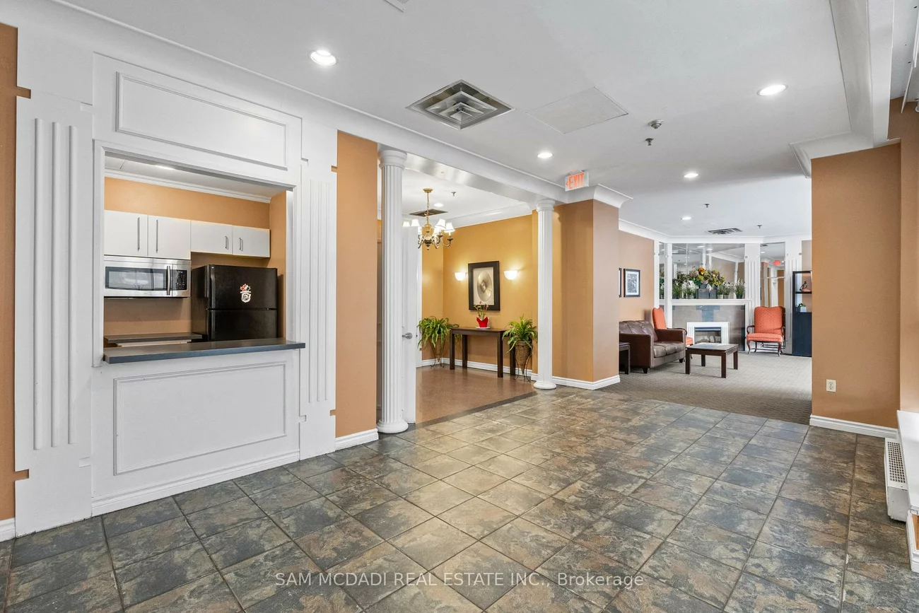 75, King, Cooksville, Mississauga