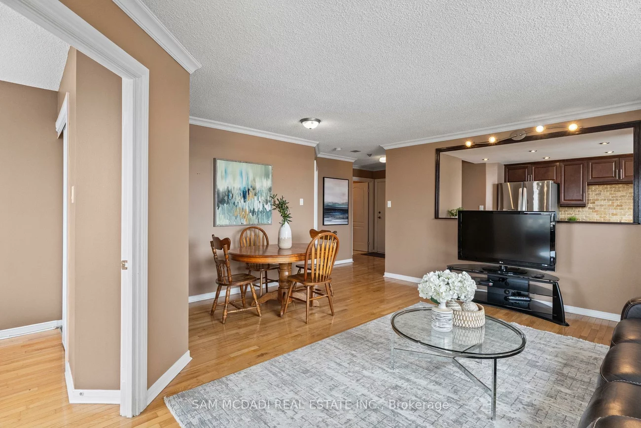 75, King, Cooksville, Mississauga