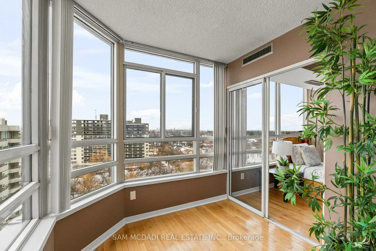 75, King, Cooksville, Mississauga