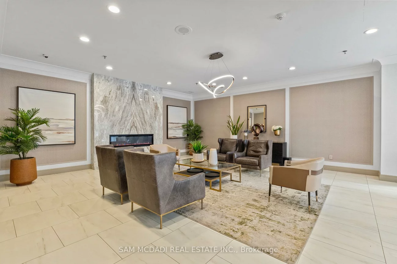 75, King, Cooksville, Mississauga