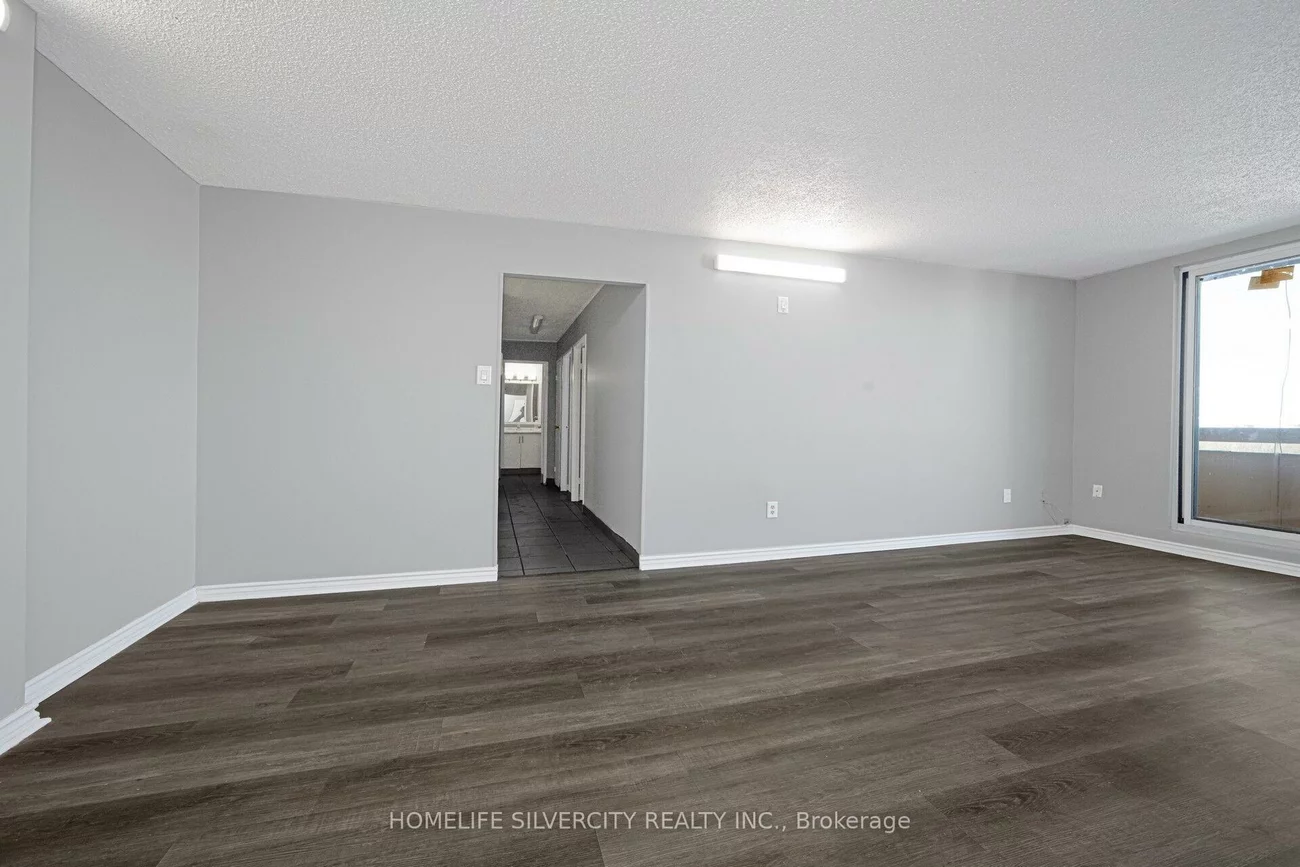 3577, Derry, Malton, Mississauga