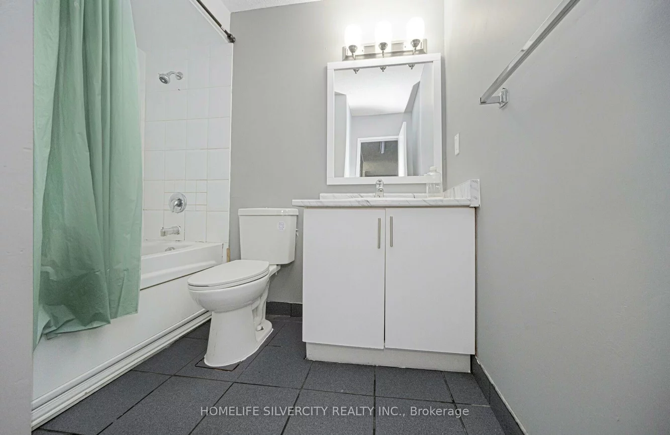 3577, Derry, Malton, Mississauga