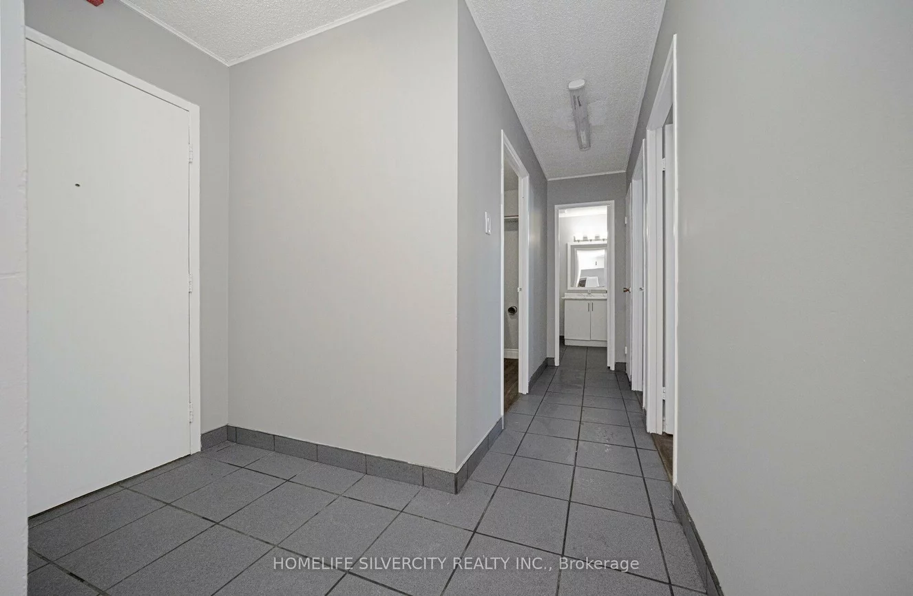 3577, Derry, Malton, Mississauga