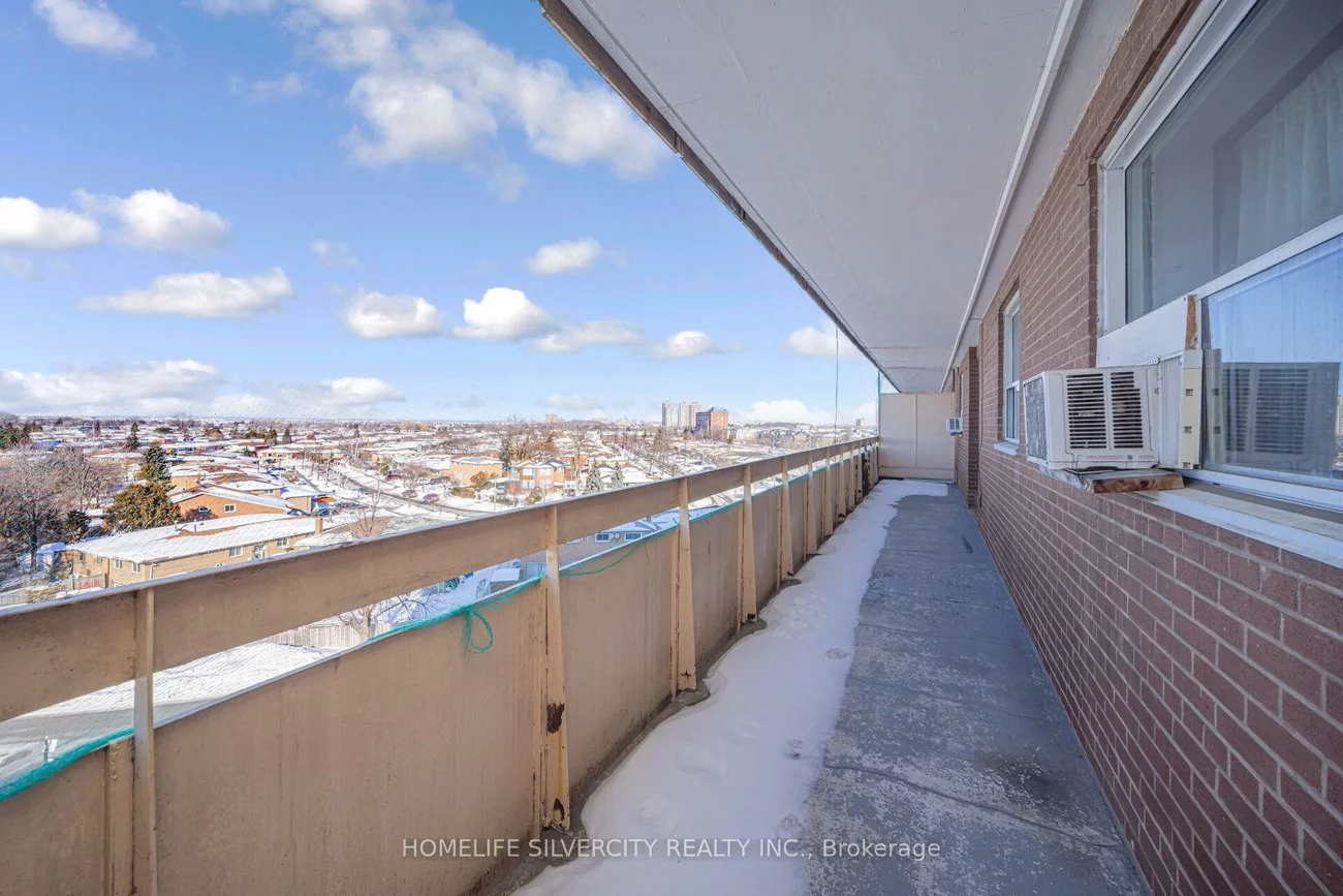 3577, Derry, Malton, Mississauga