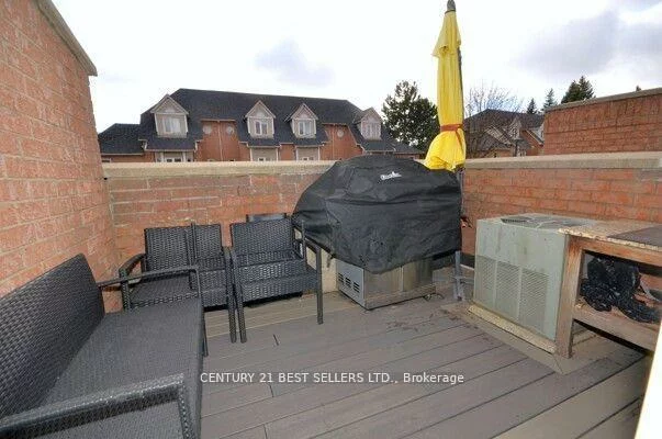 107, Bristol, Hurontario, Mississauga