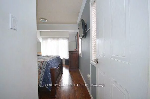 107, Bristol, Hurontario, Mississauga