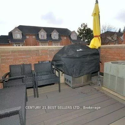 107, Bristol, Hurontario, Mississauga