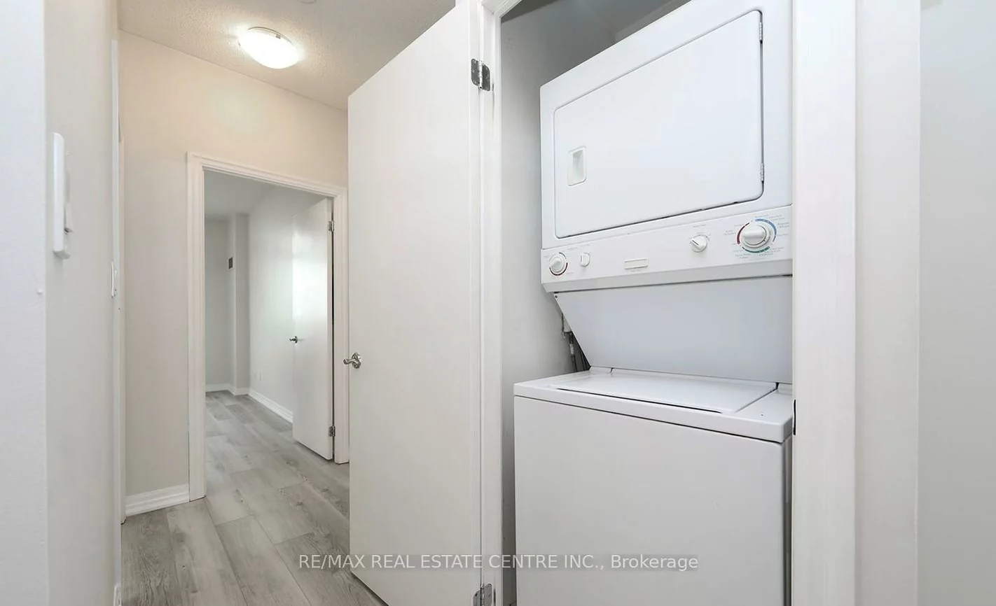 1359, Rathburn, Rathwood, Mississauga