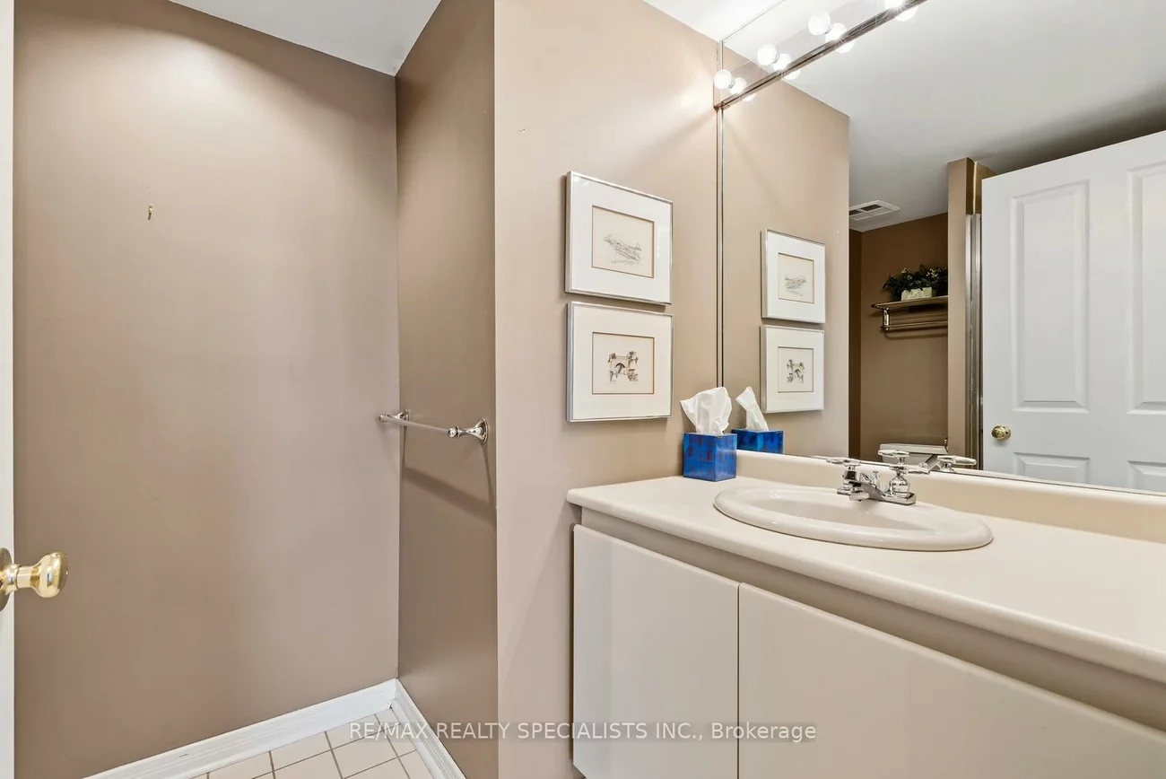 1800, The Collegeway, Erin Mills, Mississauga