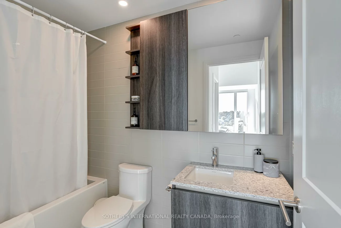 21, Park, Port Credit, Mississauga