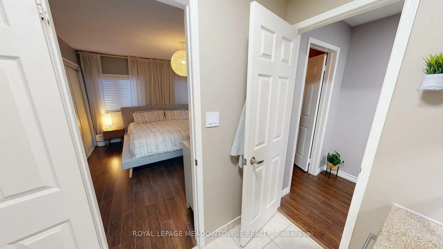 1591, South Parade, East Credit, Mississauga