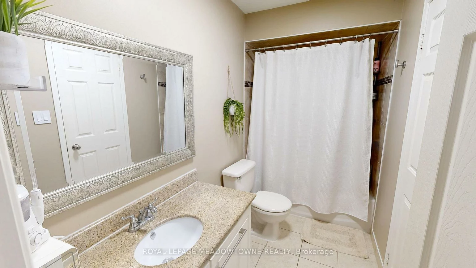 1591, South Parade, East Credit, Mississauga