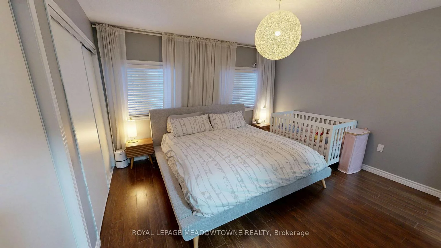 1591, South Parade, East Credit, Mississauga