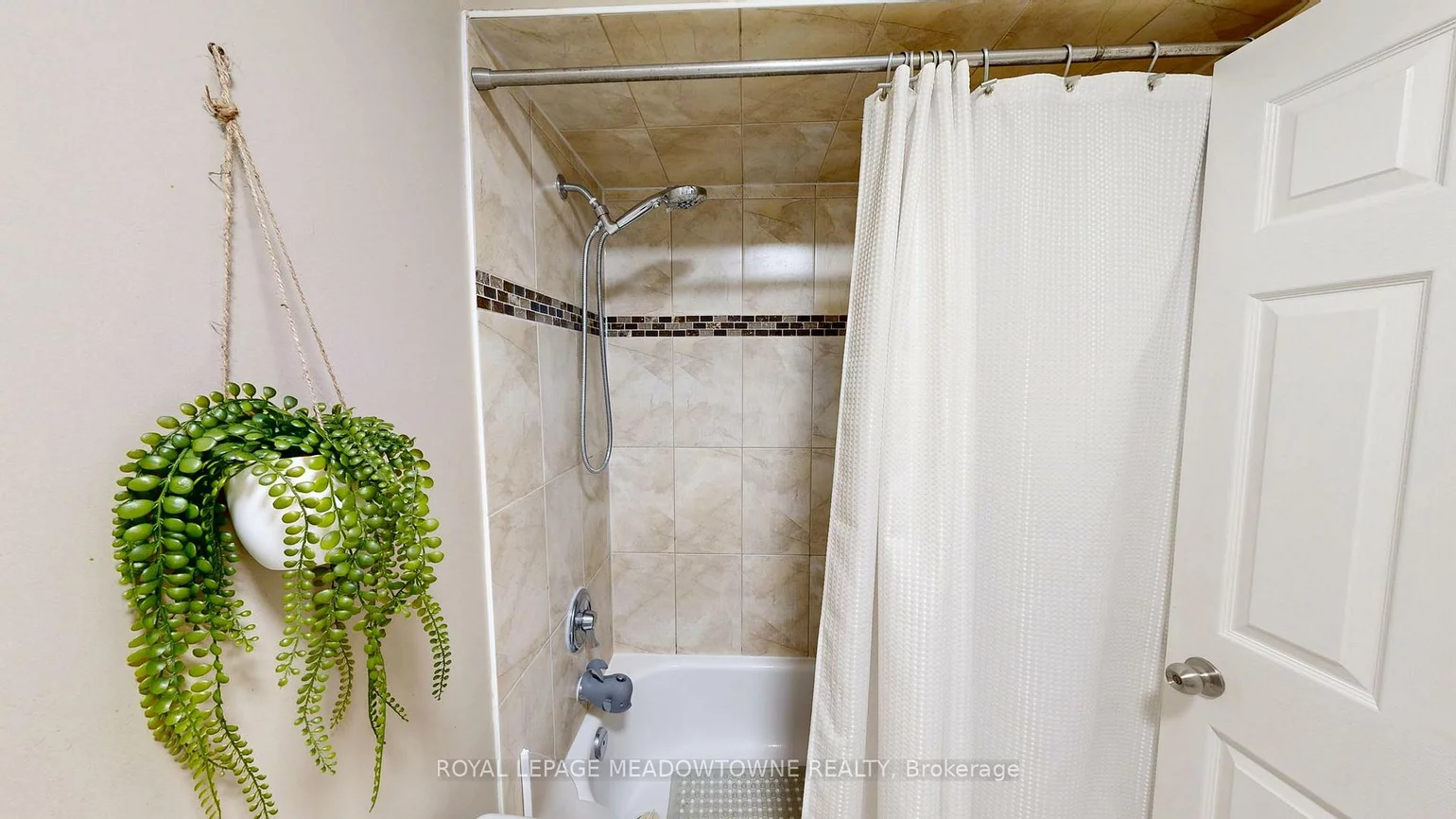 1591, South Parade, East Credit, Mississauga