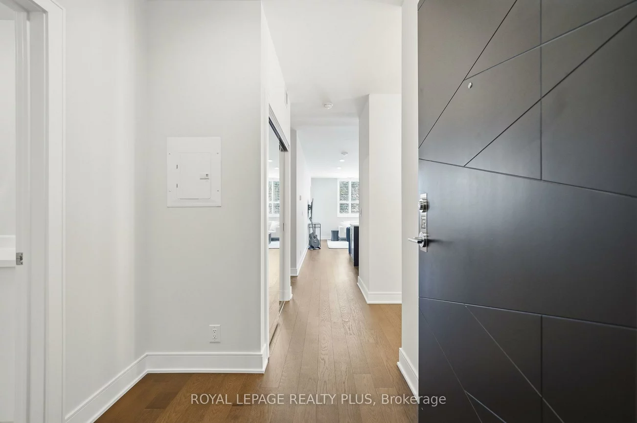 1575, Lakeshore, Clarkson, Mississauga