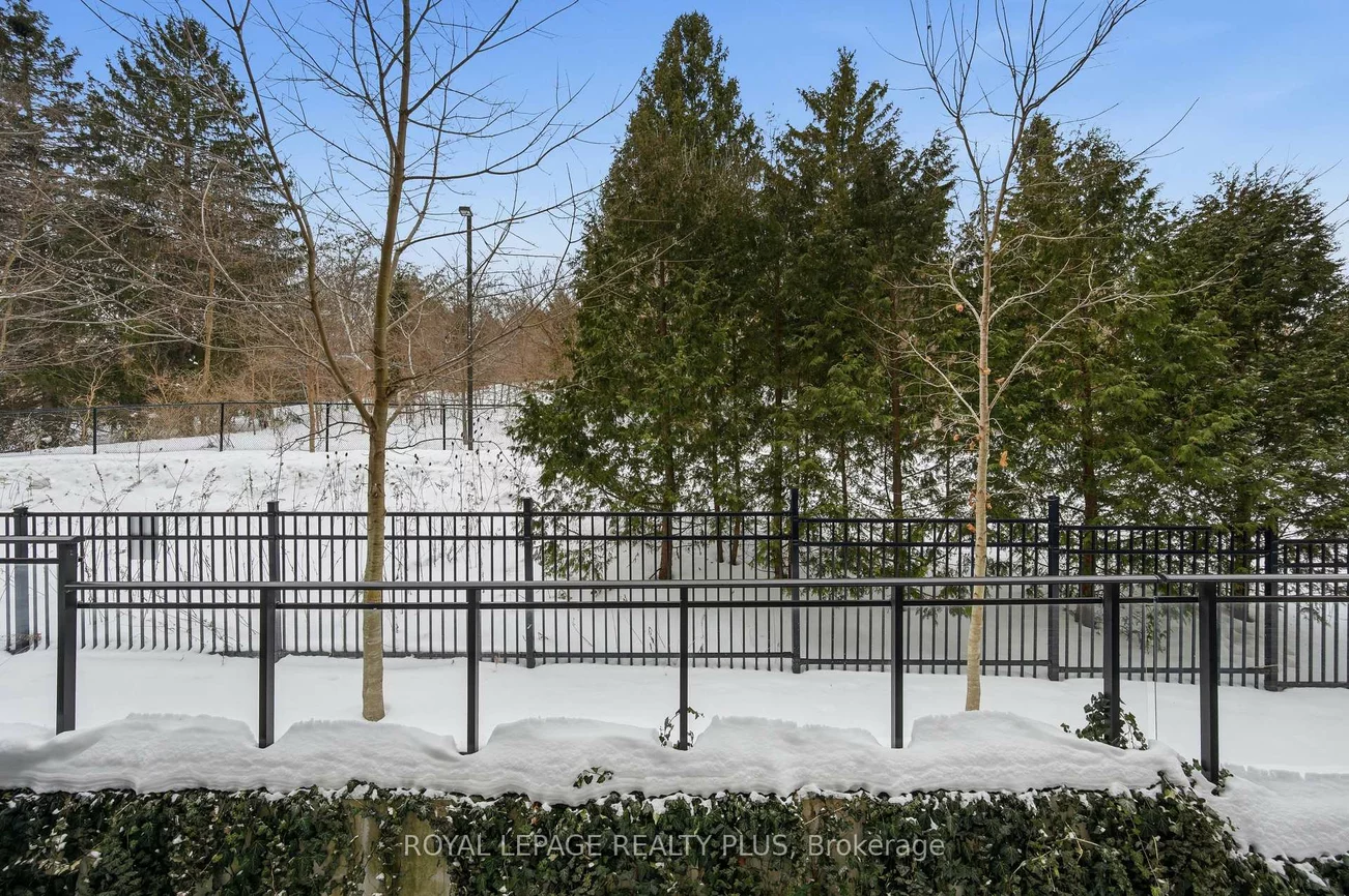 1575, Lakeshore, Clarkson, Mississauga