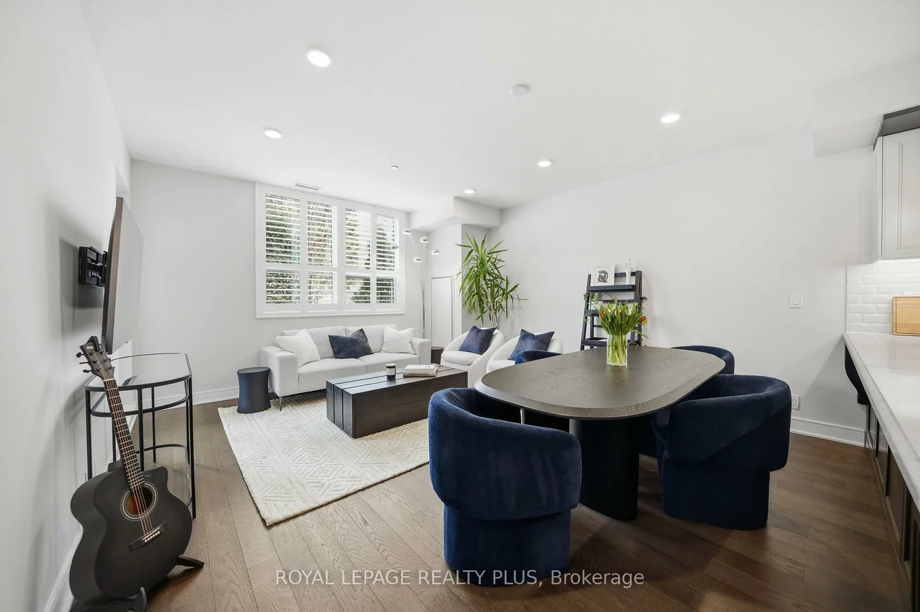 1575, Lakeshore, Clarkson, Mississauga