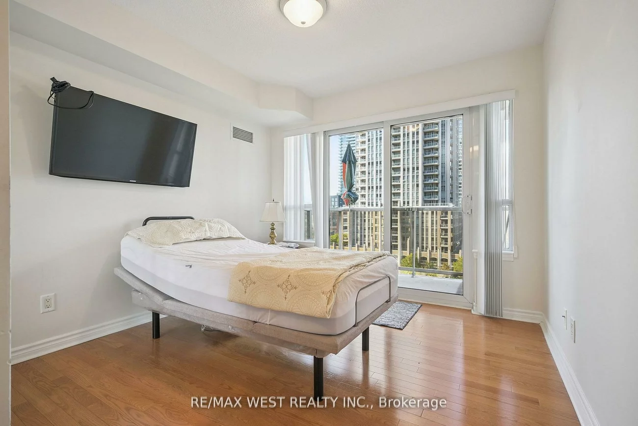 350, Princess Royal, City Centre, Mississauga