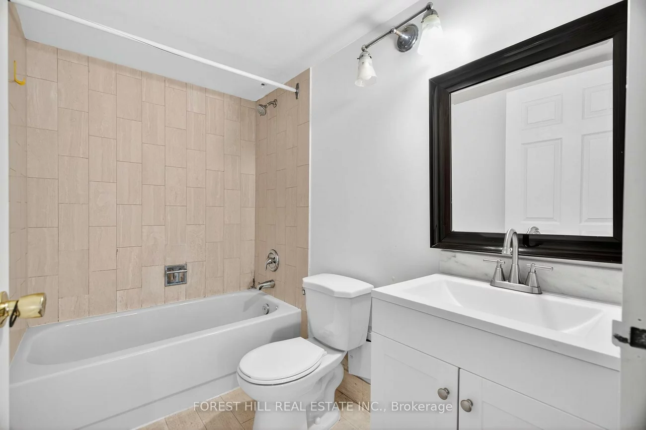 285, Enfield, City Centre, Mississauga