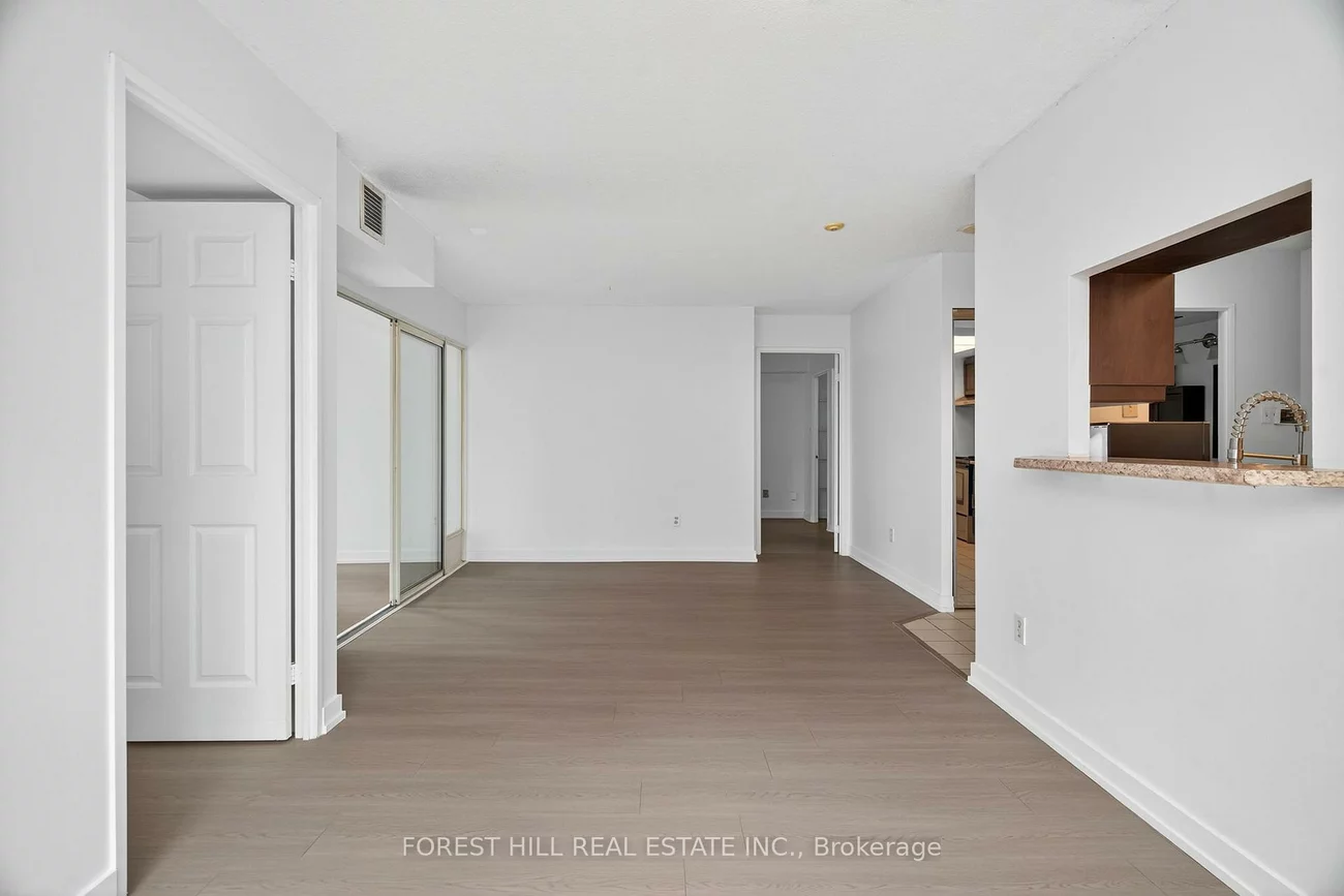 285, Enfield, City Centre, Mississauga