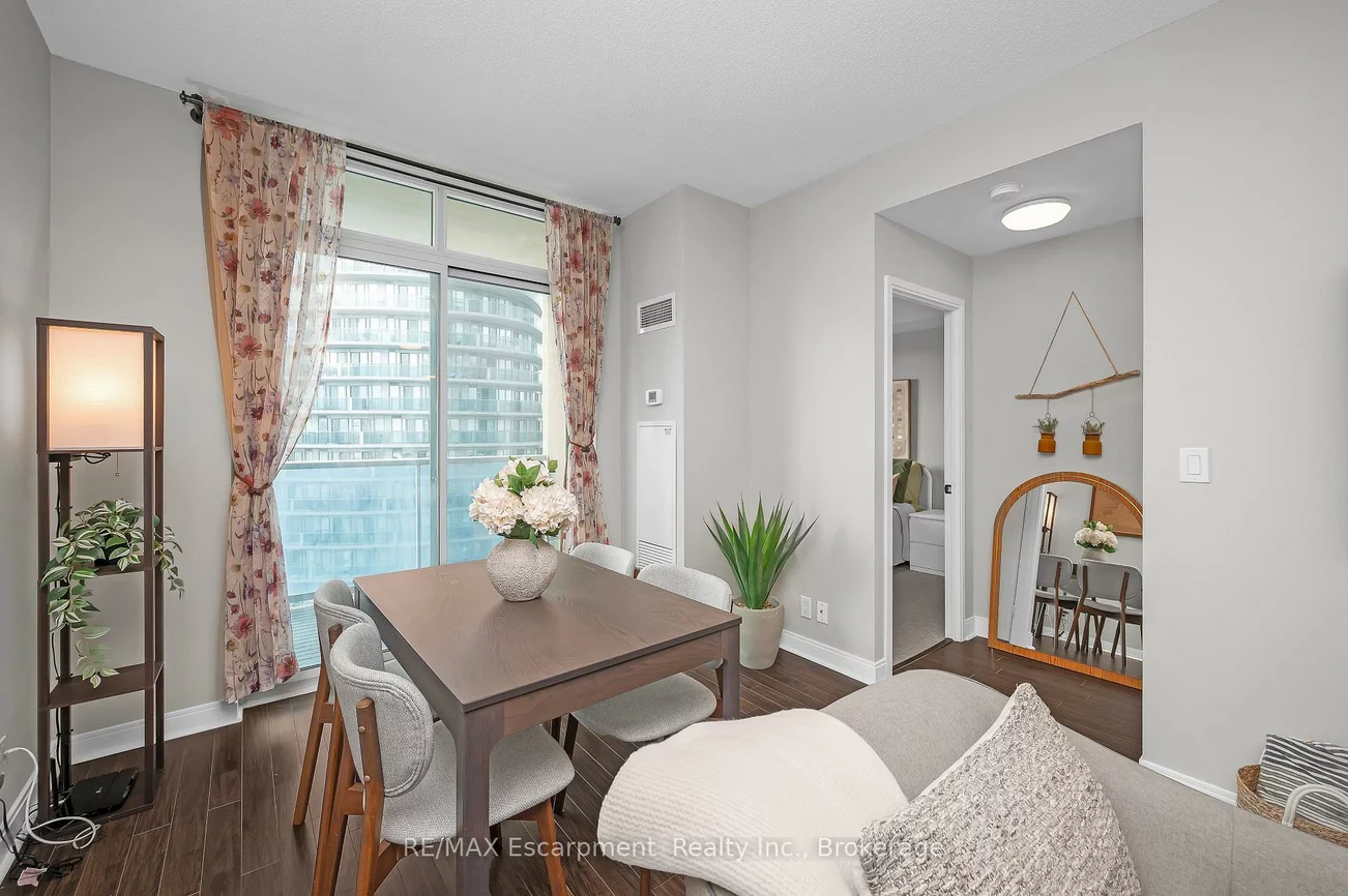 70, Absolute, City Centre, Mississauga