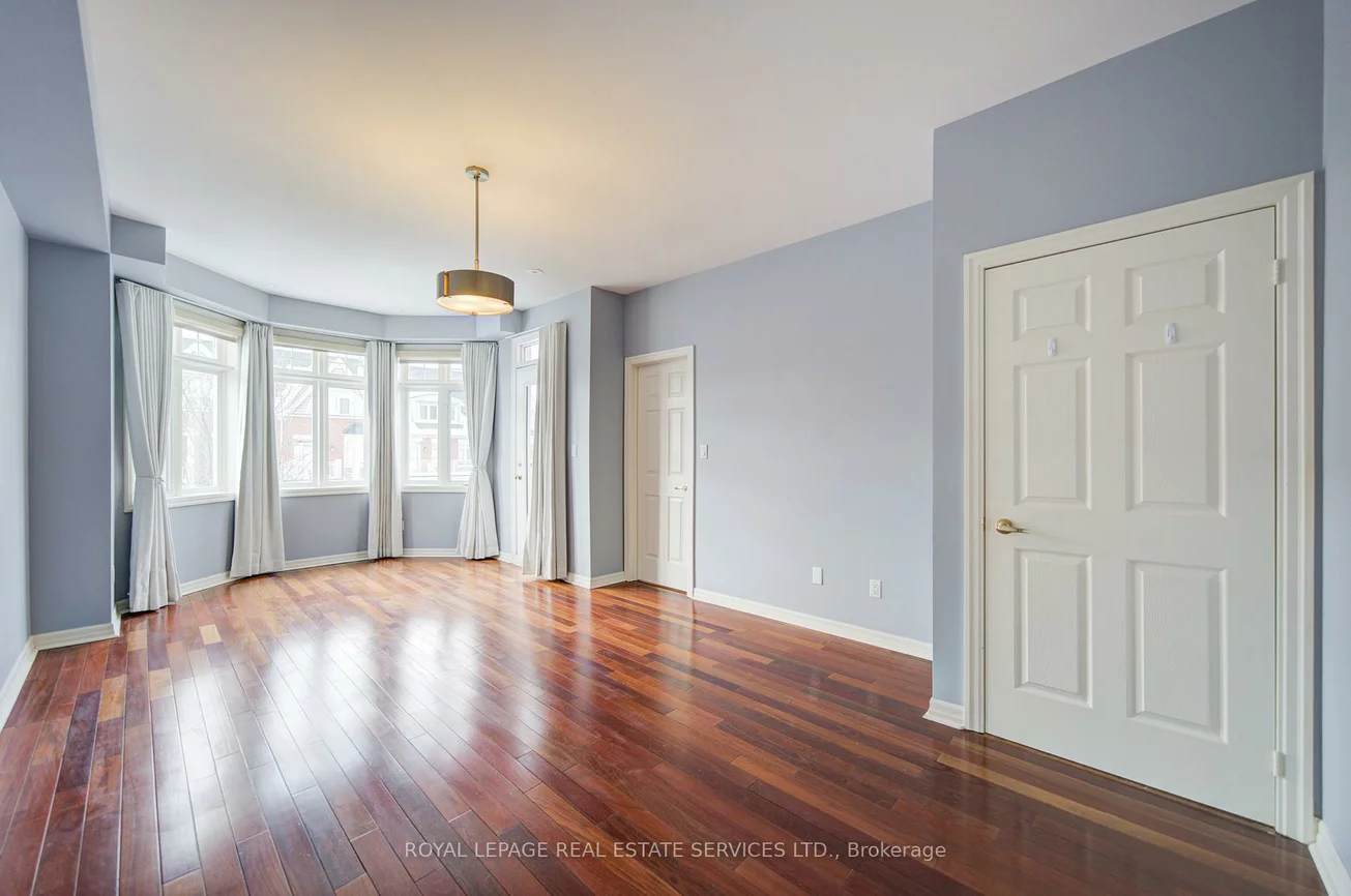 115, St Lawrence, Port Credit, Mississauga