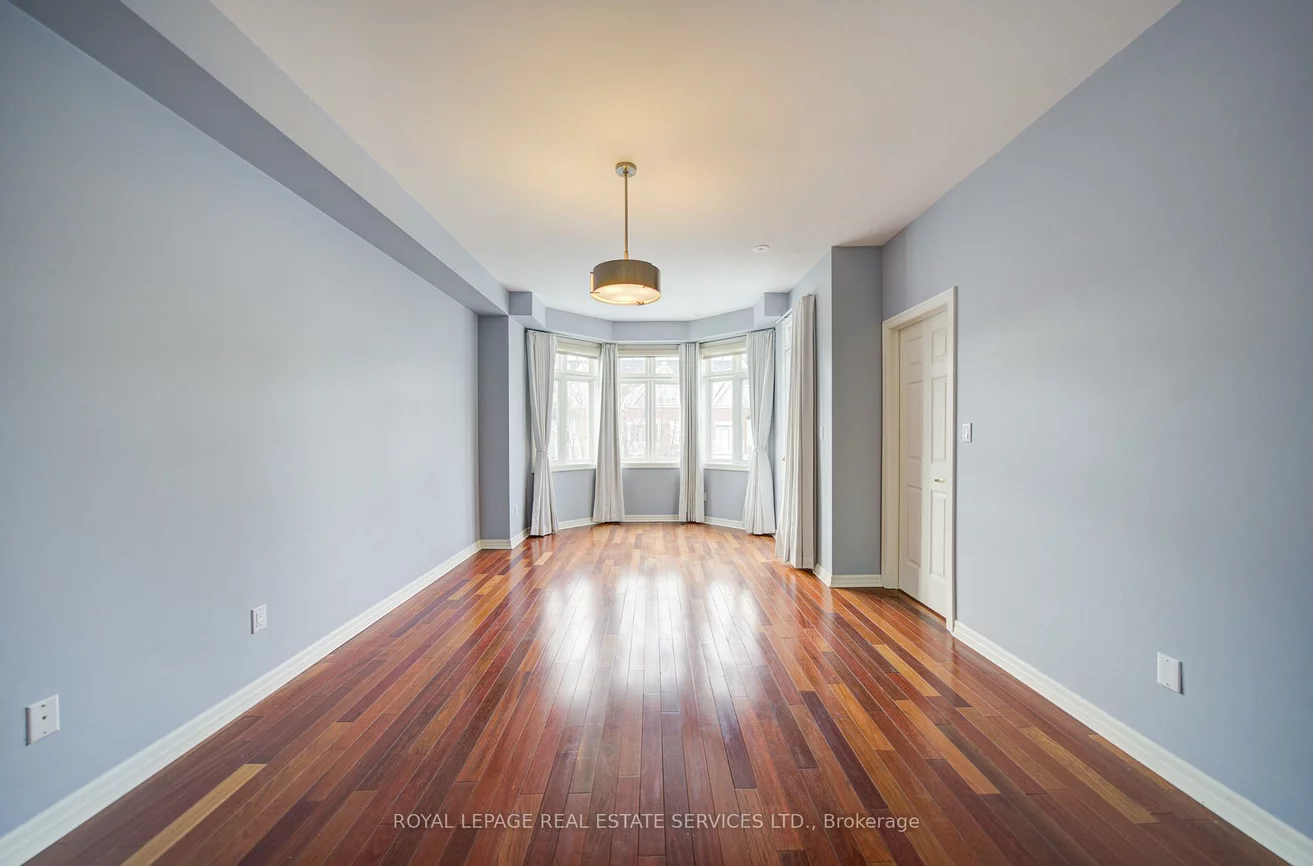 115, St Lawrence, Port Credit, Mississauga