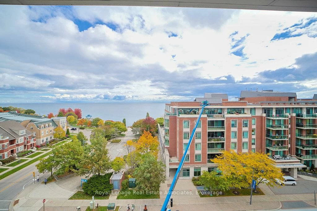 80, Port, Port Credit, Mississauga