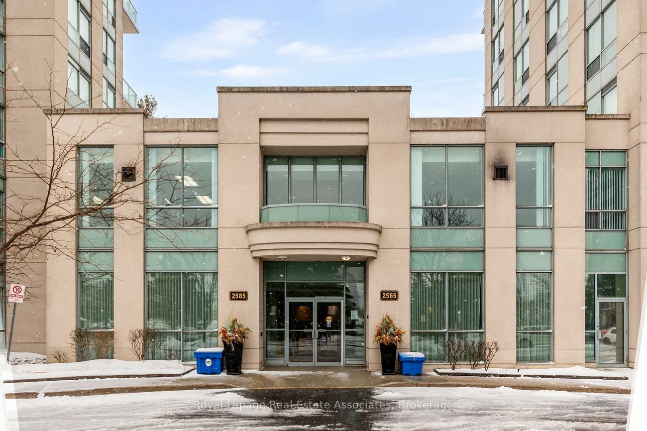 2565, Erin Centre, Central Erin Mills, Mississauga