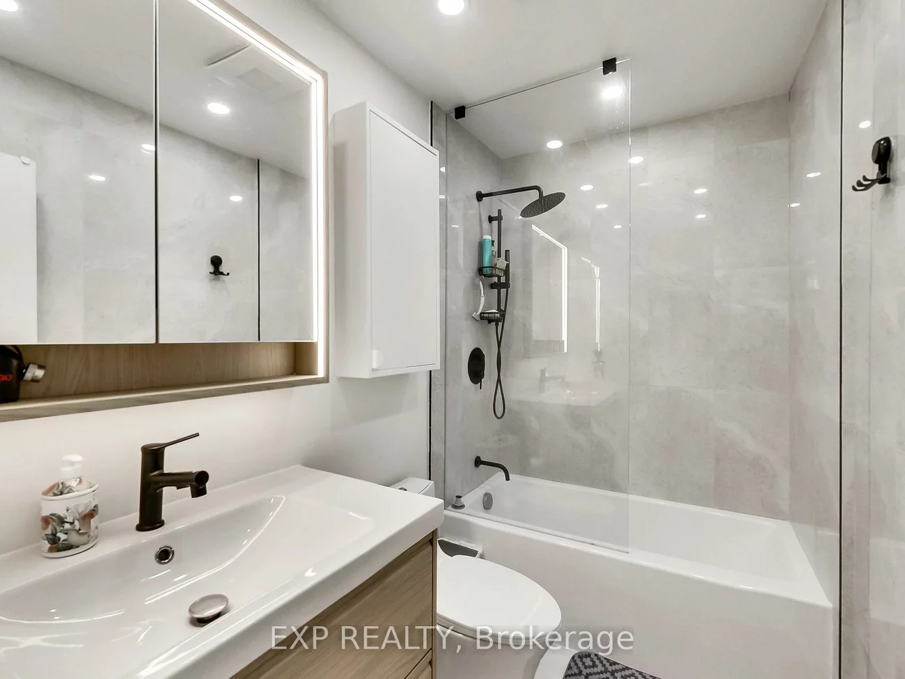 2145, Sherobee, Cooksville, Mississauga