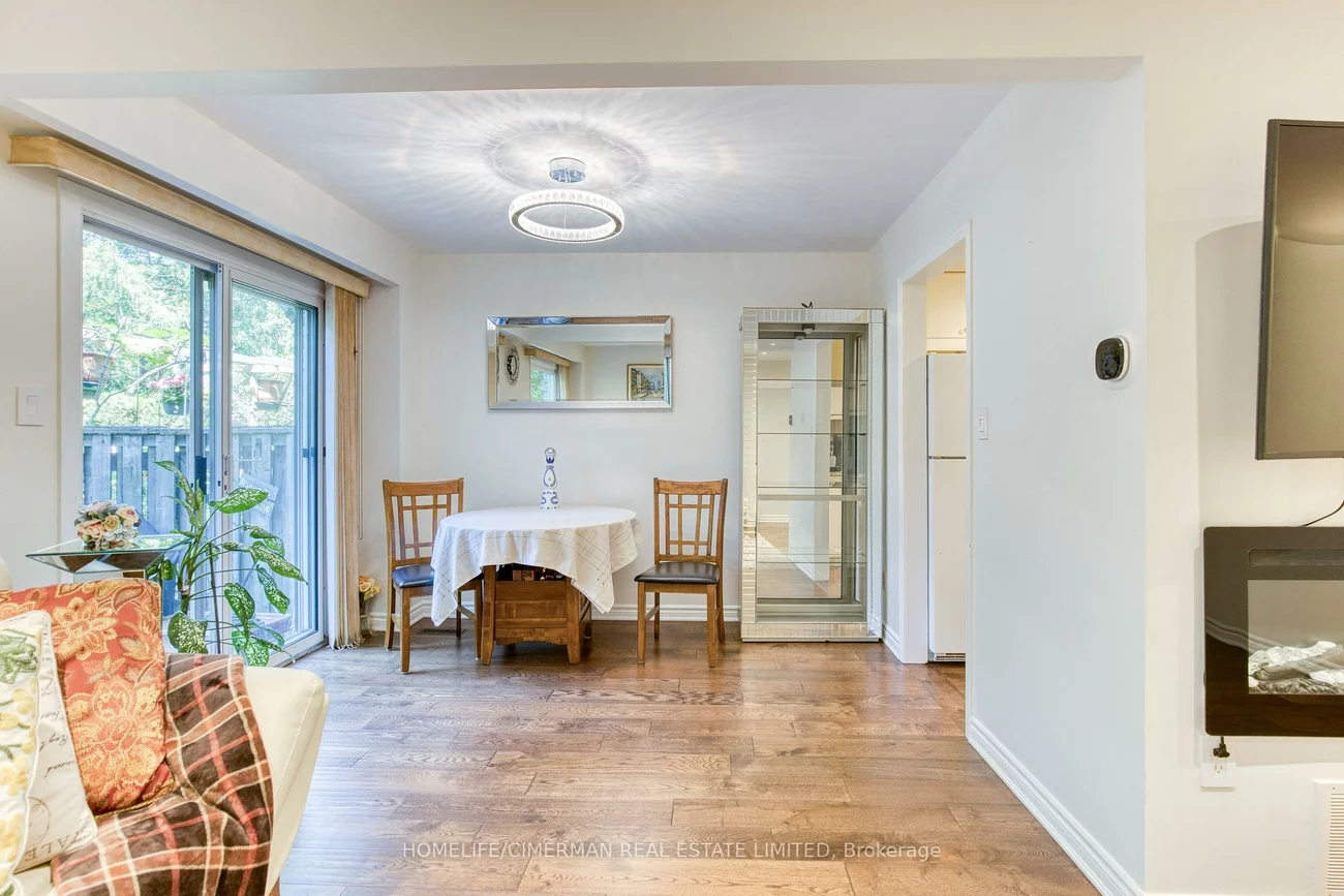 60, Hanson, Fairview, Mississauga