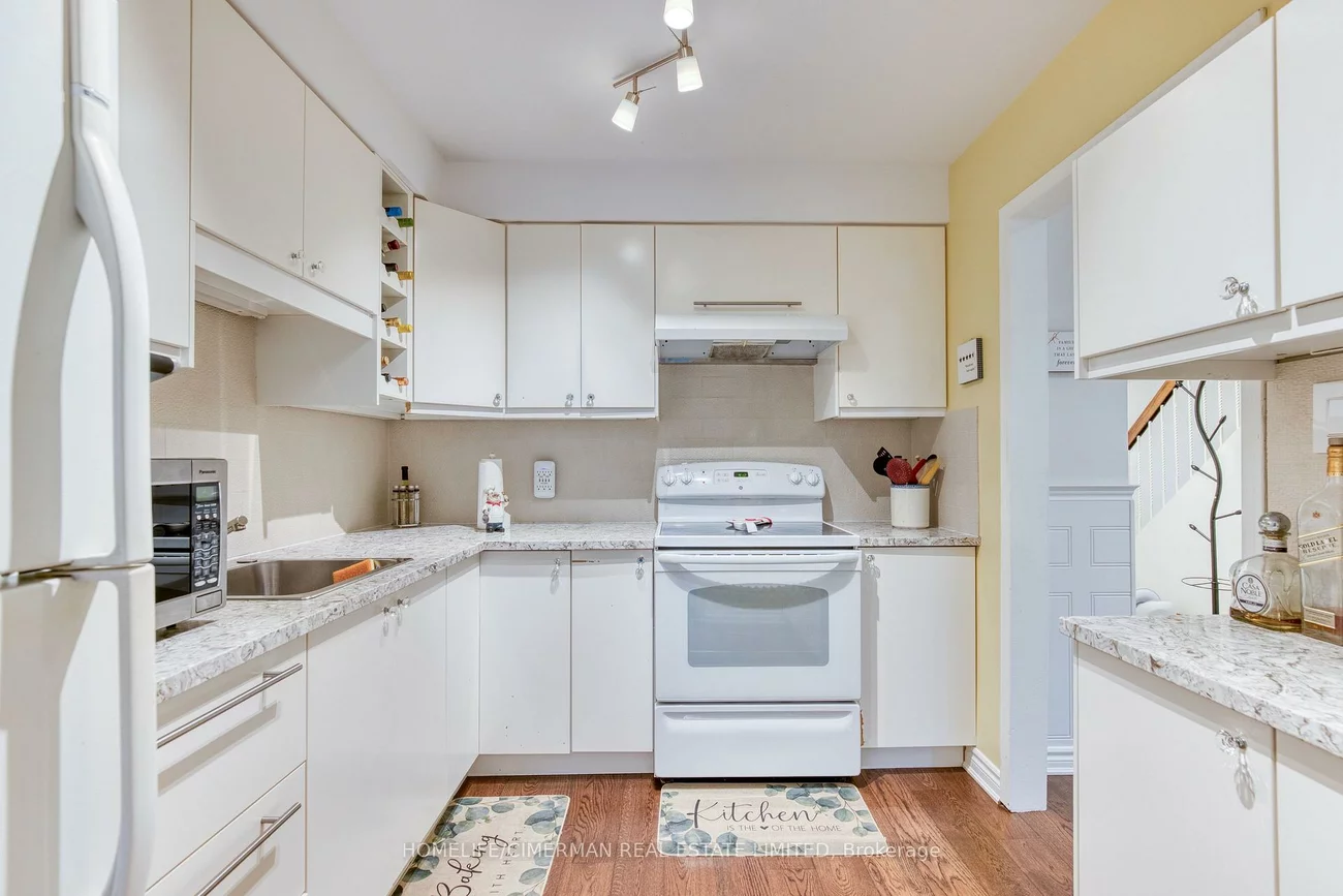 60, Hanson, Fairview, Mississauga