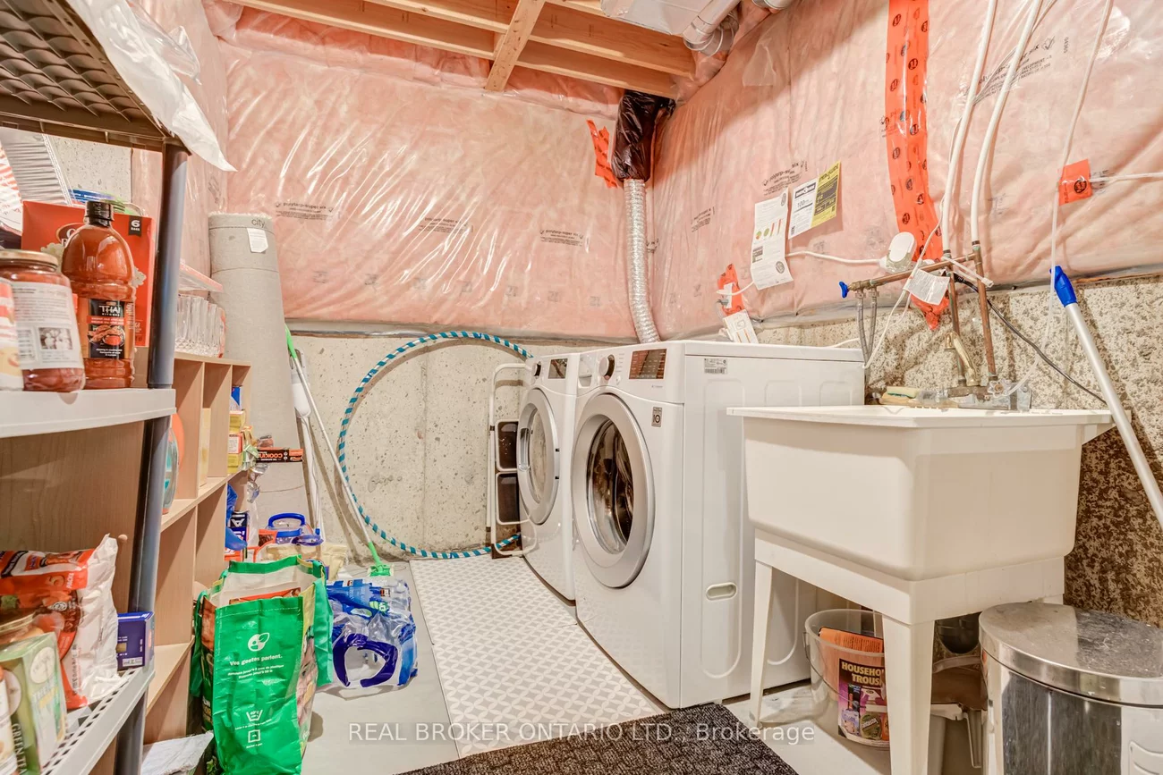 86, Joymar, Streetsville, Mississauga