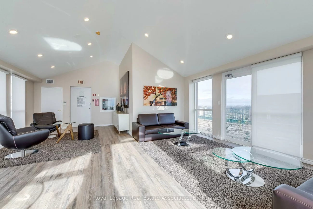 155, Hillcrest, Cooksville, Mississauga