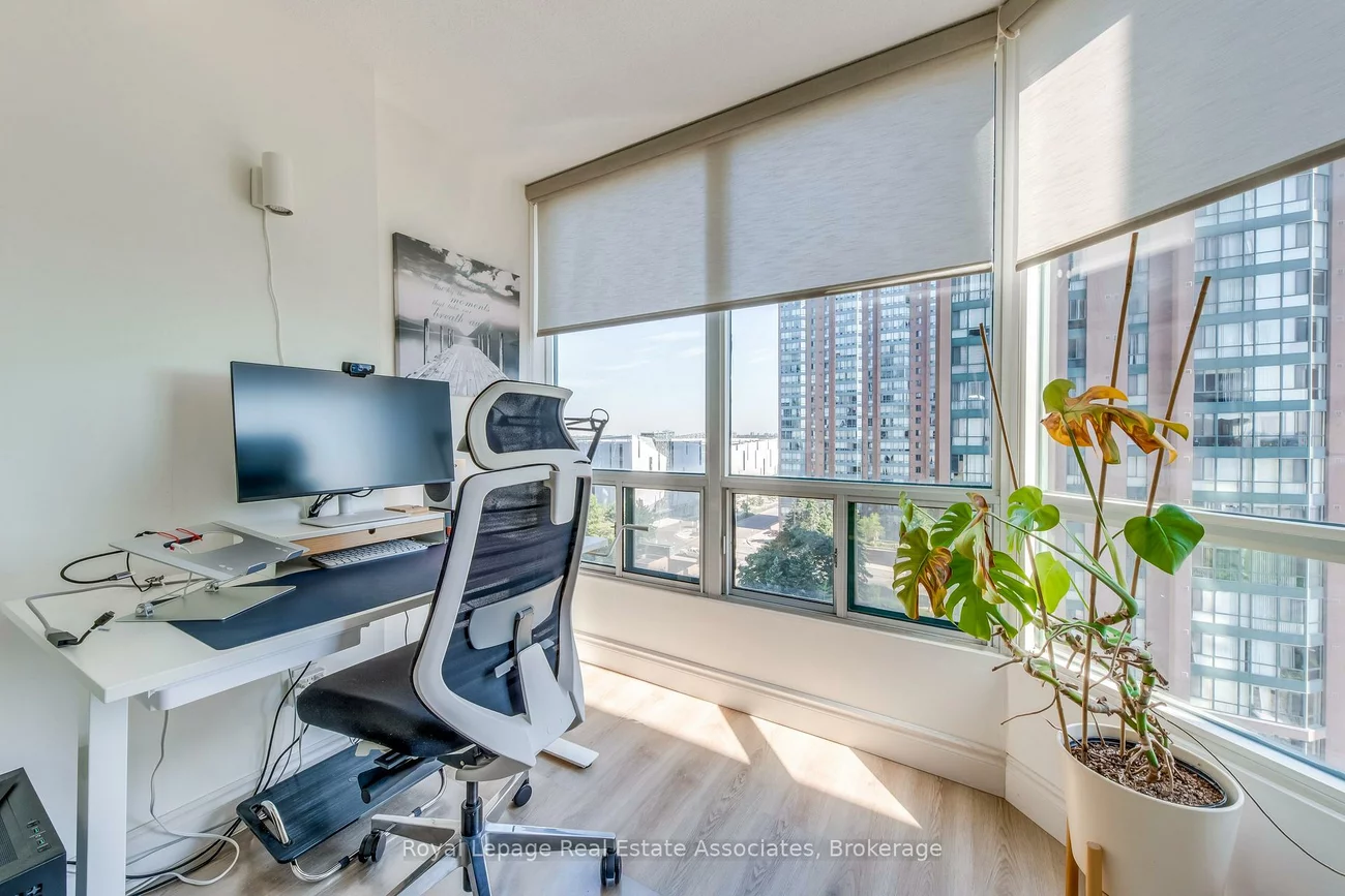 155, Hillcrest, Cooksville, Mississauga