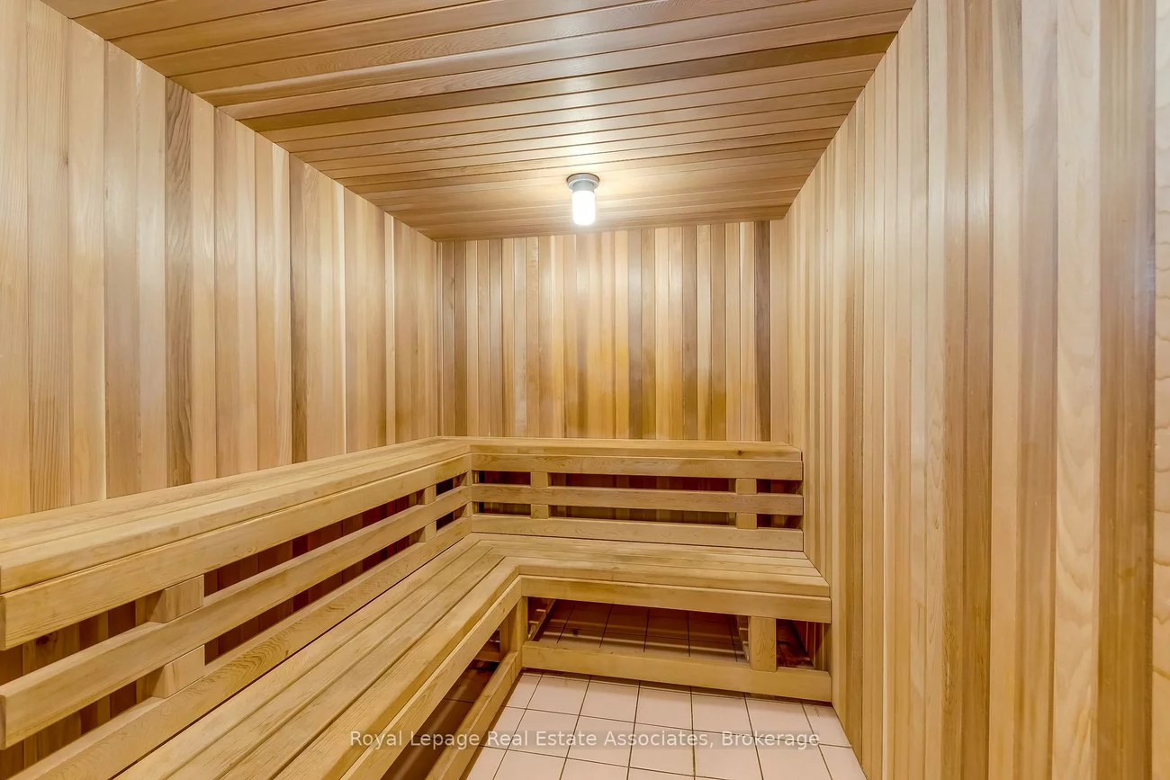 155, Hillcrest, Cooksville, Mississauga