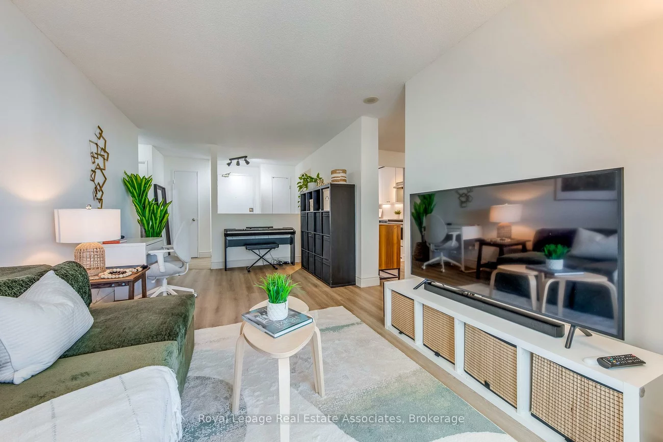 155, Hillcrest, Cooksville, Mississauga