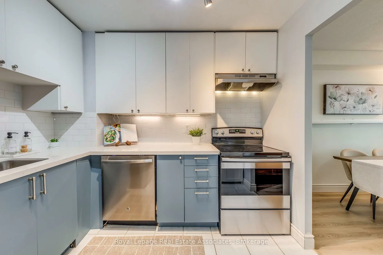 155, Hillcrest, Cooksville, Mississauga