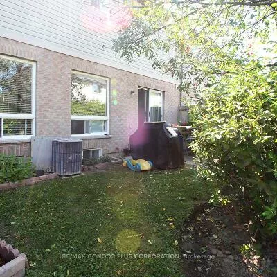 517, Ravenstone, Hurontario, Mississauga