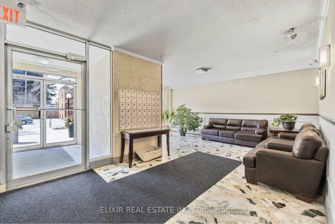 15, Elizabeth, Port Credit, Mississauga