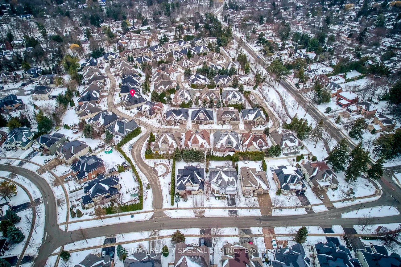 717, Hidden Grove, Lorne Park, Mississauga