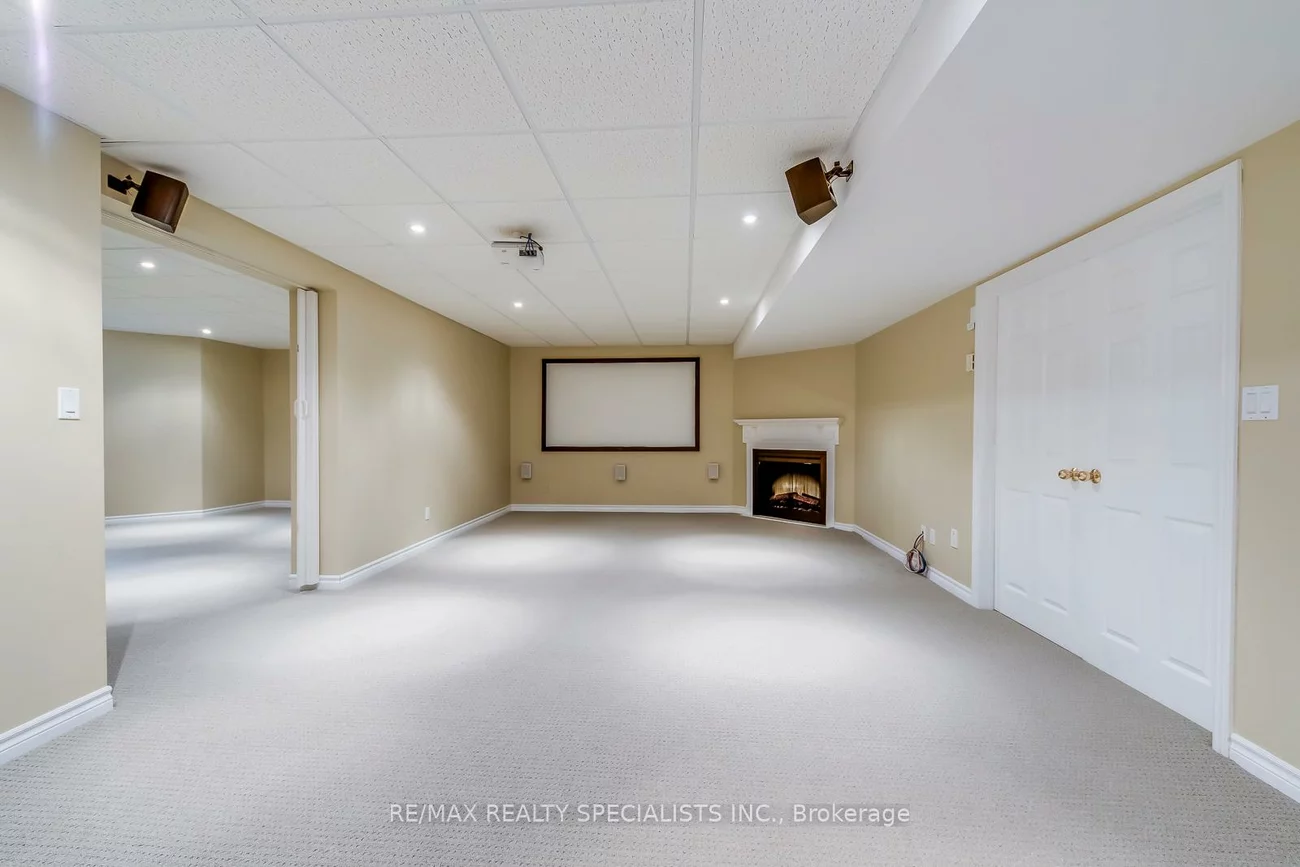 717, Hidden Grove, Lorne Park, Mississauga