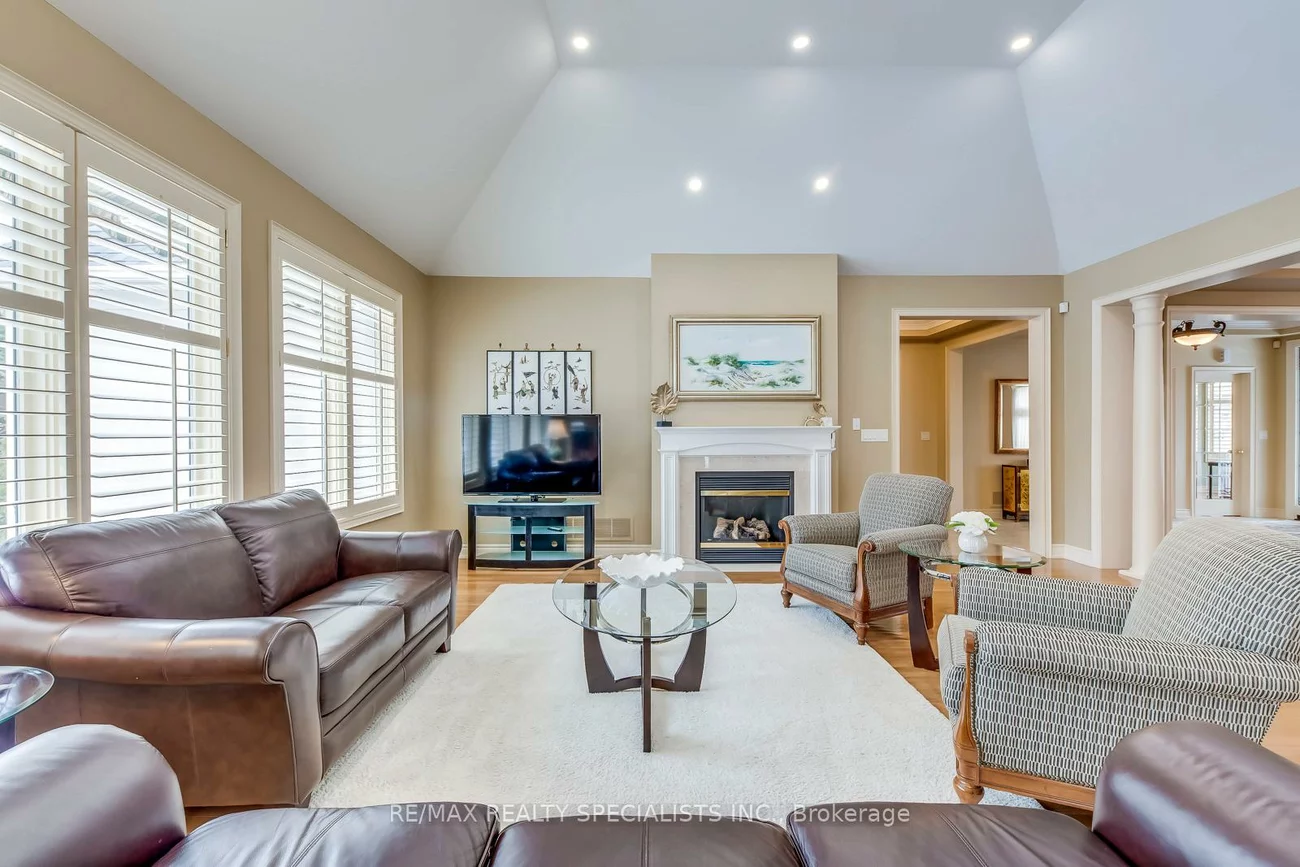 717, Hidden Grove, Lorne Park, Mississauga