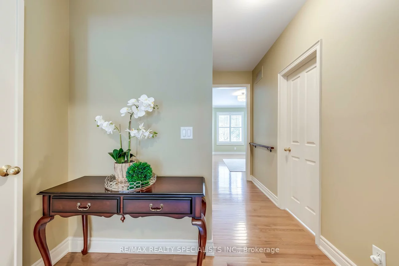 717, Hidden Grove, Lorne Park, Mississauga