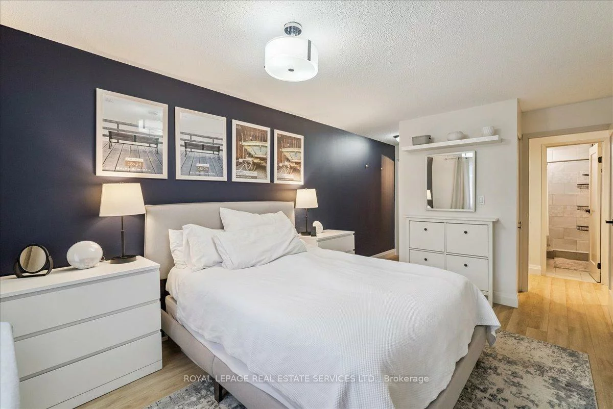 1275, Cornerbrook, Erindale, Mississauga