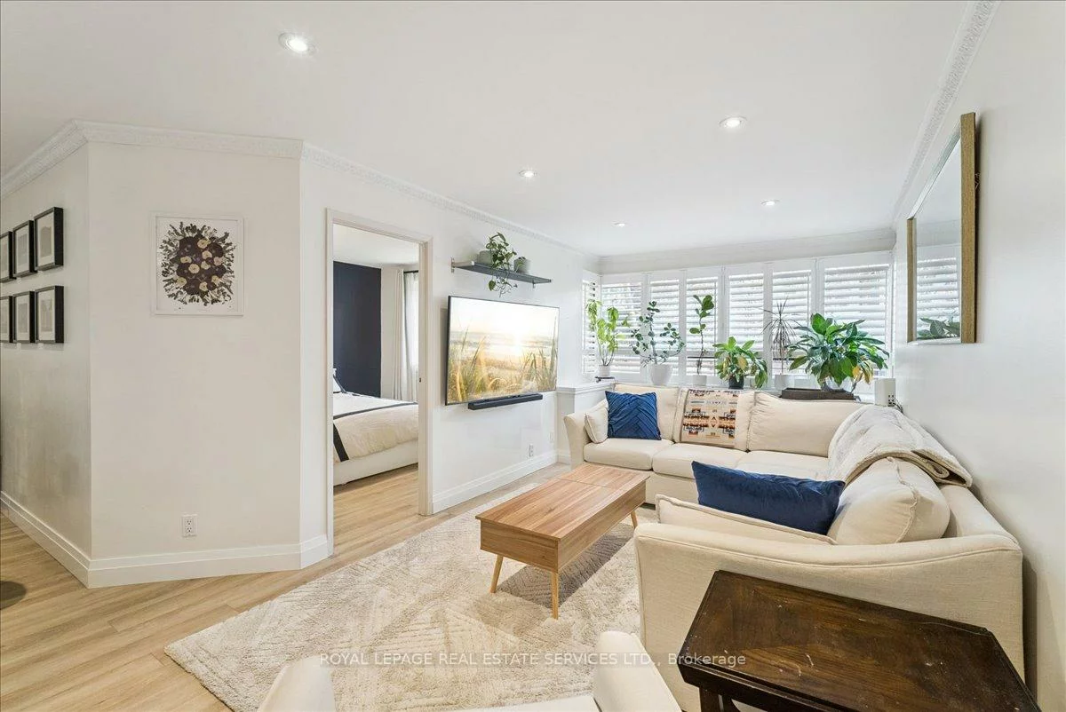 1275, Cornerbrook, Erindale, Mississauga