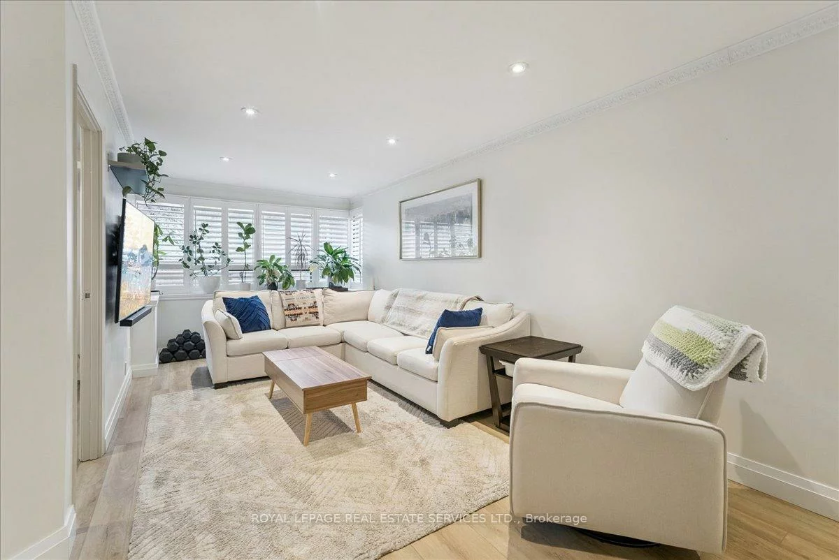 1275, Cornerbrook, Erindale, Mississauga