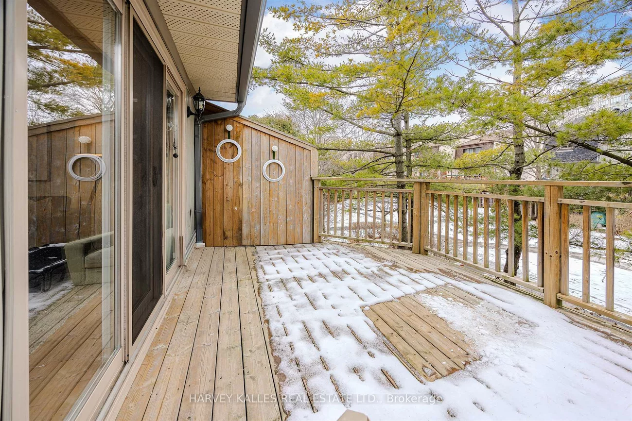 1060, Walden, Clarkson, Mississauga