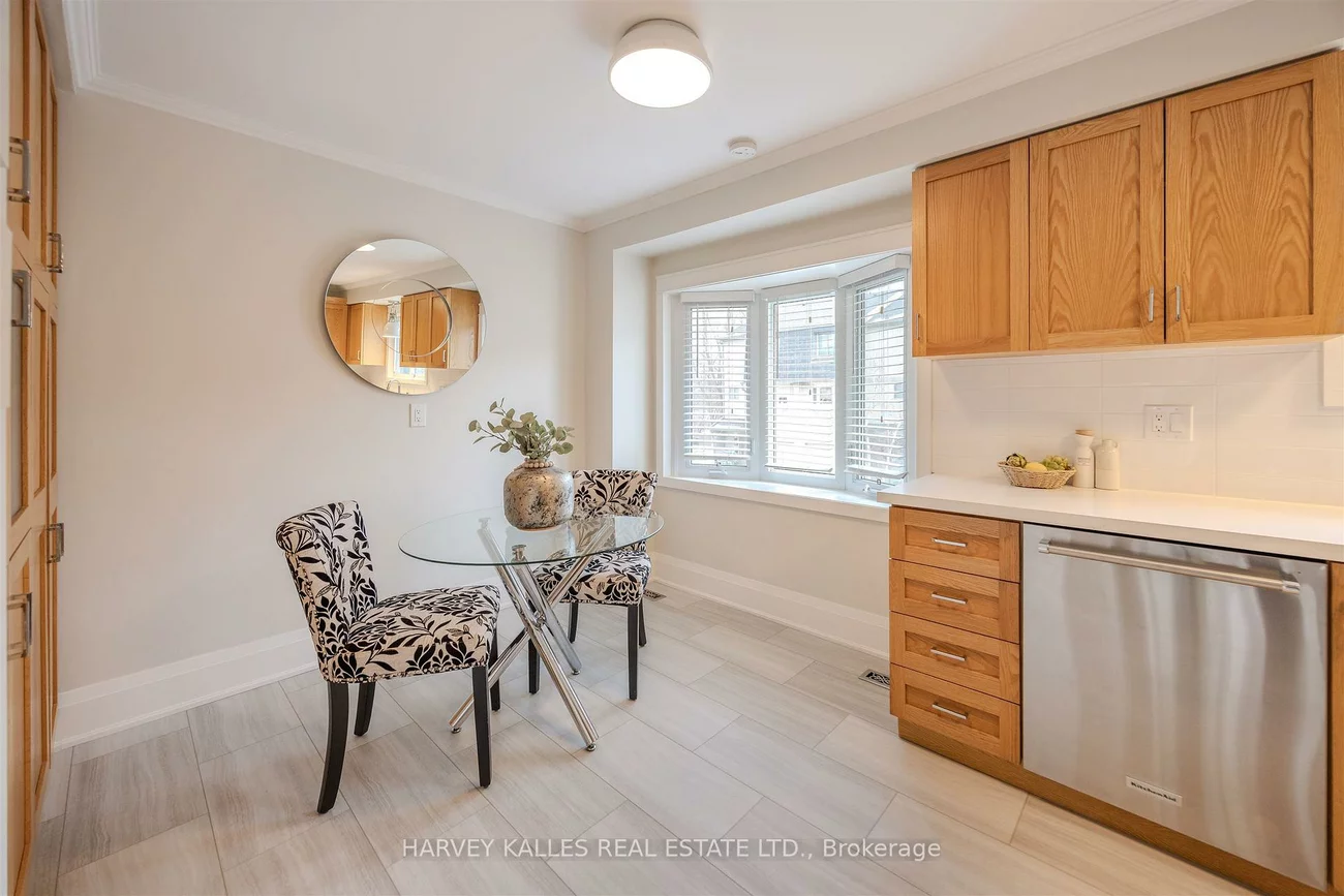 1060, Walden, Clarkson, Mississauga