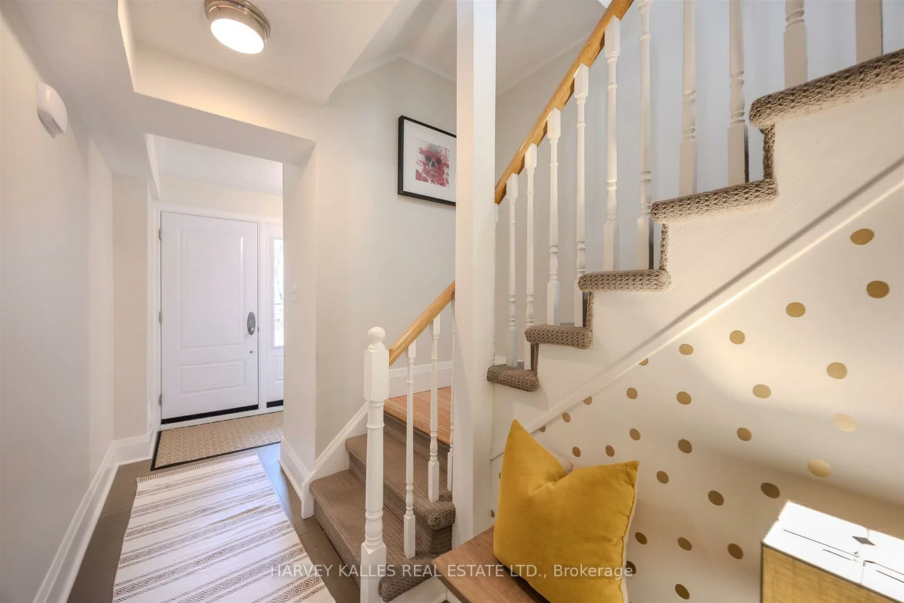 1060, Walden, Clarkson, Mississauga